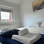 Ism Luxury * スコピエ